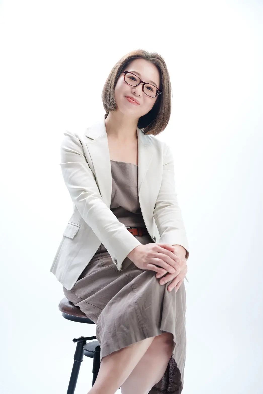 Jessica 莊老師形象照，情緒與壓力管理講師、專業一對一諮詢師